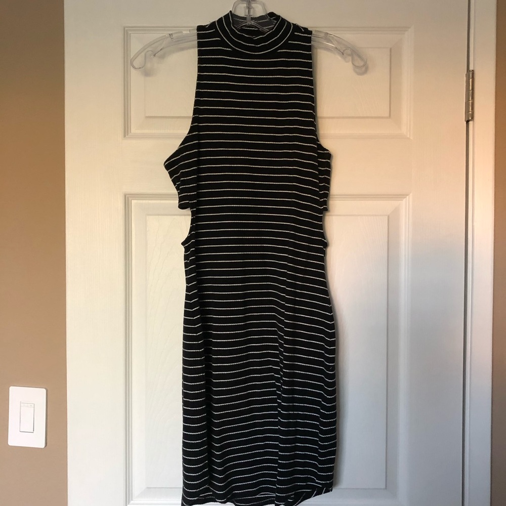 Express Casual Mock Neck Dress size Medium